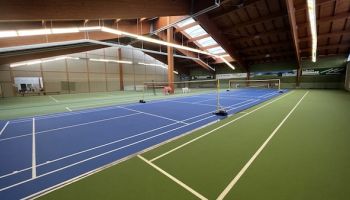 Badminton in Oberammergau in der Halle spielen